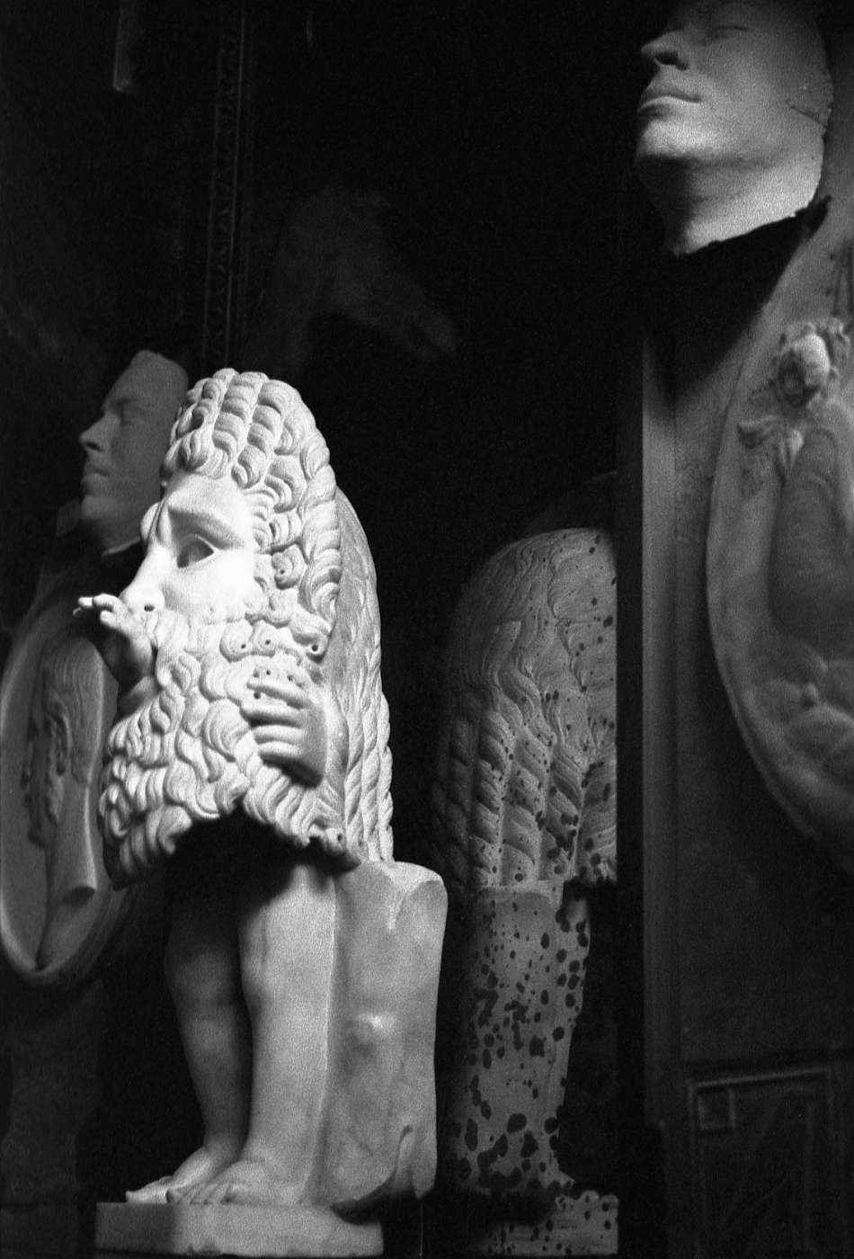 Close-up crop on selected sculptures and paintings of the collection.